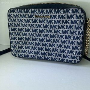 Michael Kors small crossbody purse